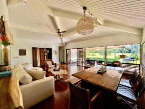 Modern Private Home, 3/3, AC, Golf Course View, Beach Gear, One Level